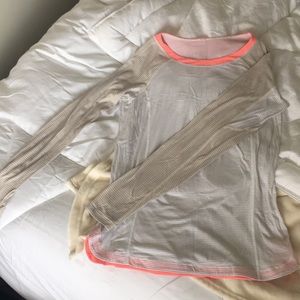Long sleeved Lululemon top